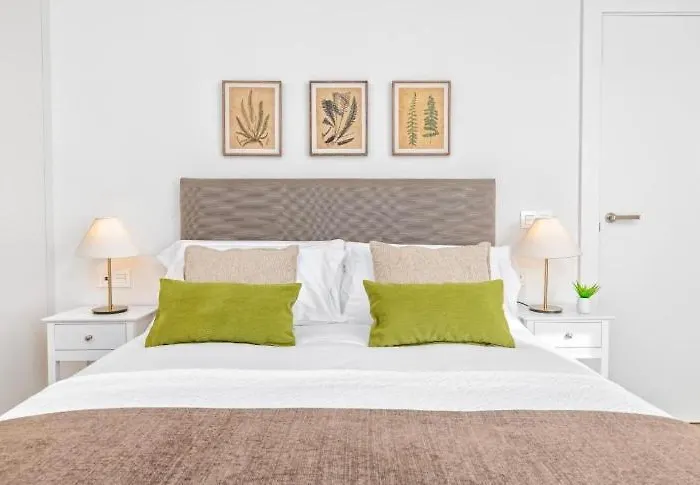 Htc Family Apartments In Centrum